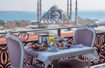 Turkey’s tourism revenue falls 40.2% to USD 2.5 billion in 1st quarter of 2021 Turkey’s tourism revenue falls 40.2% to USD 2.5 billion in 1st quarter of 2021