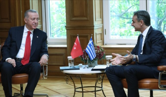 Turkish and Greek leaders meet in Athens